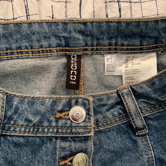 3 for $40 | H&M- DIVIDED | Jean skirt - Picture 2 of 3